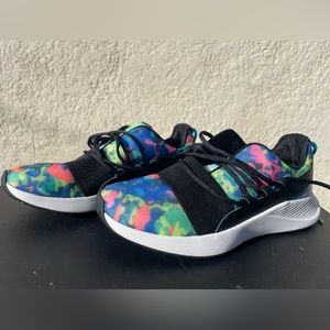 Women’s size 8 Under Armor shoes